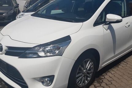 Toyota Verso 196.000 km 8.490 &euro; Saarlouis 66740