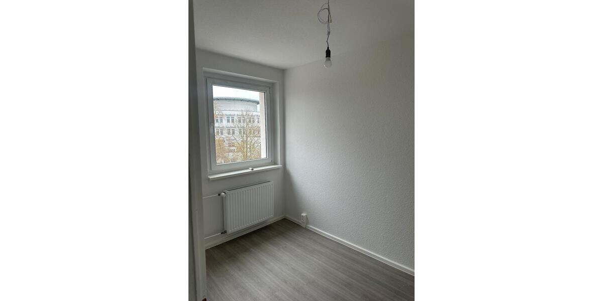 Etagenwohnung Jacobsdorf - 4 Zimmer, 66 m&sup2;, 390&euro; | Angebot:26346999