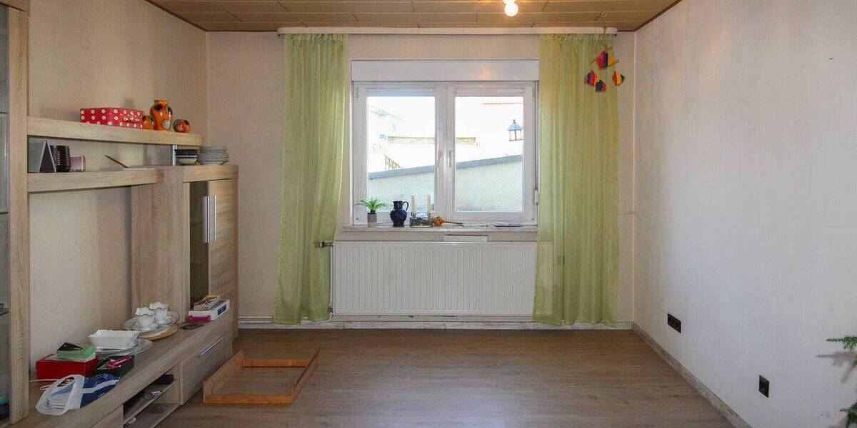 Doppelhaushälfte Wittenberg Pratau - 6 Zimmer, 124 m&sup2;, 109.000&euro; | Angebot:26876674