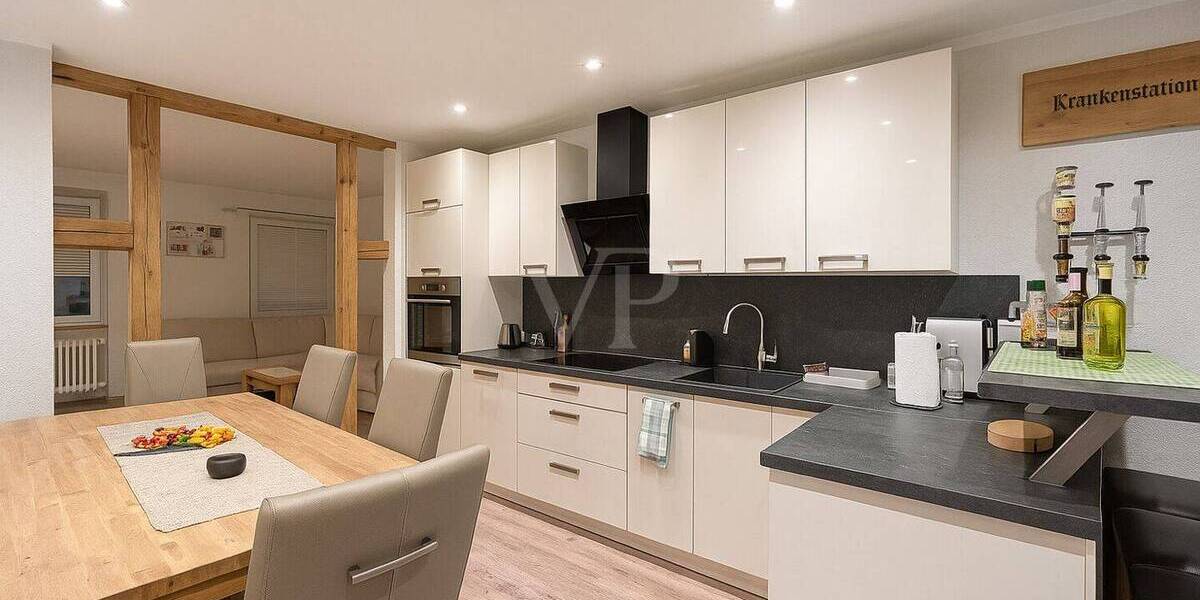 Etagenwohnung Velbert Mitte - 2 Zimmer, 92 m&sup2;, 185.000&euro; | Angebot:24033335