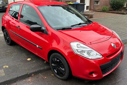 Renault Clio 148.000 km 2.499 &euro; Duisburg 47226