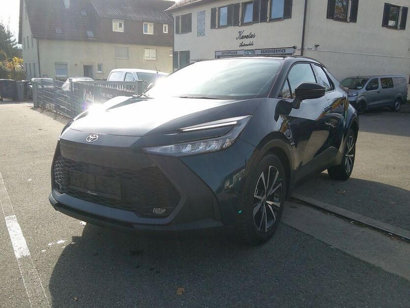 Toyota C-HR 10.000 km 28.750 € Sindelfingen 71065