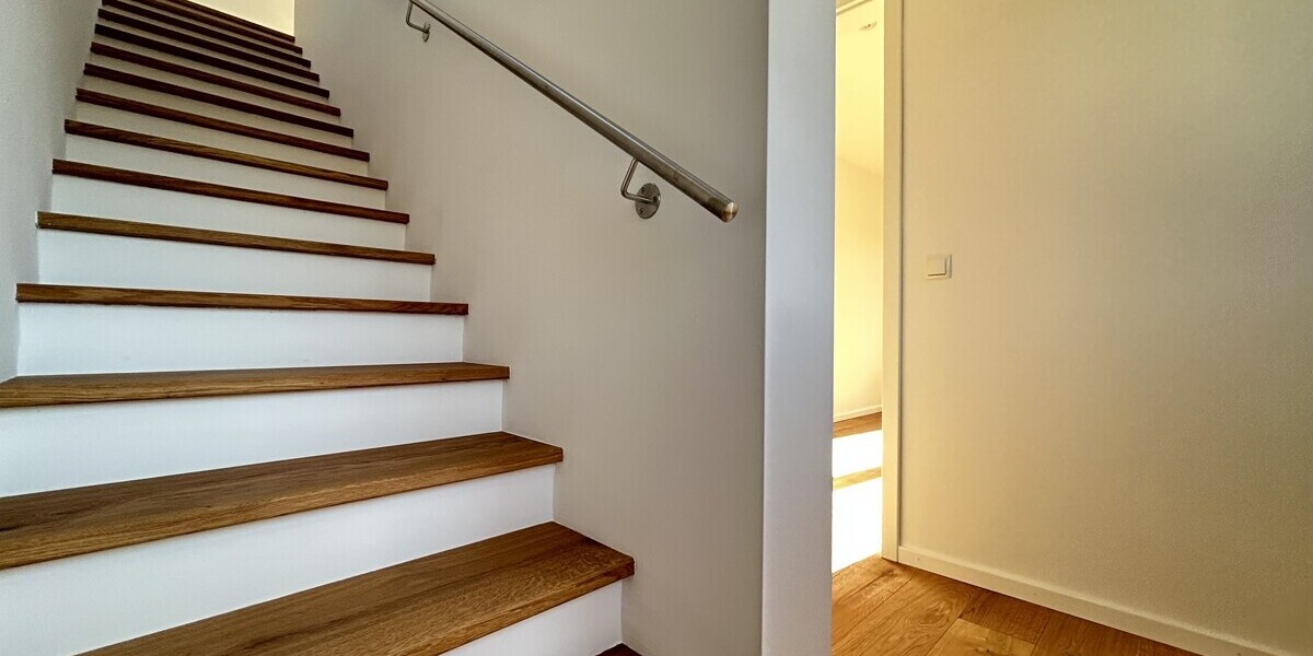 Bezugsfertig! Design Neubau Chalet-Haushälfte mit Doppelgarage und Loisachblick - Doppelhaushälfte Wolfratshausen Farchet | Angebot:26478547