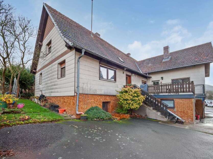 Haus zum Kaufen in Sinntal 249.000 € 200 m²