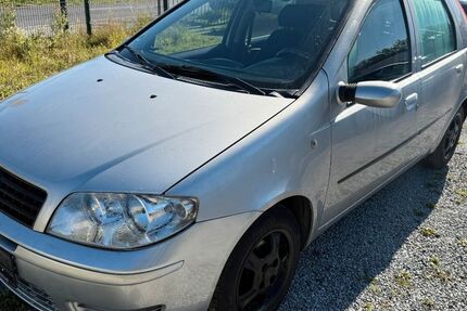 Fiat Punto 137.000 km 1.900 € Linden 35440