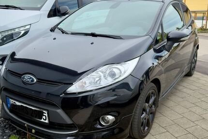 Ford Fiesta 149.500 km 4.500 &euro; Salem 88682