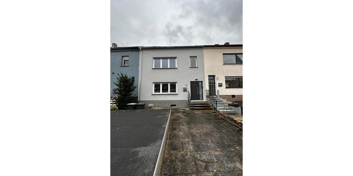 Einfamilienhaus in Differten mit großem Garten zu vermieten 6 zimmer