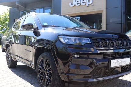 Jeep Compass 36.192 km 31.990 &euro; Potsdam 14482