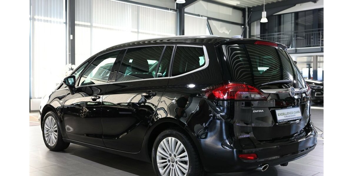 Opel Zafira C 1.6 SIDI T INNOVATION / 7-SITZER / LED 79.000 km 15.991 &euro; Hamm 59077
