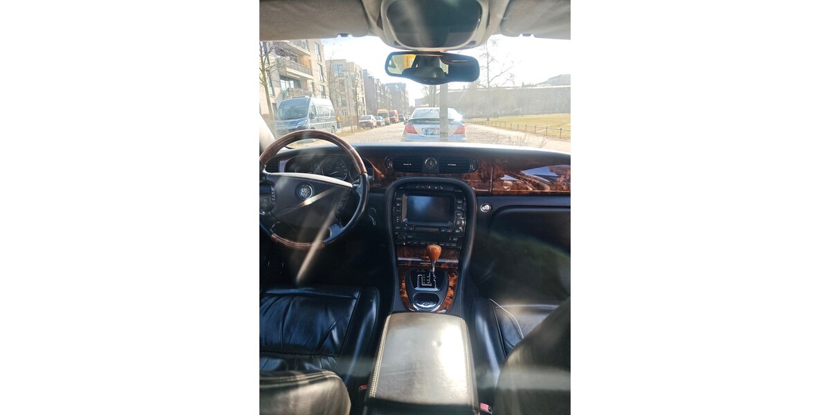 Jaguar XJ 388.000 km 4.999 &euro; Berlin 10178
