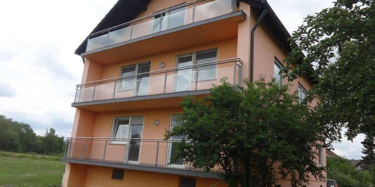 Mehrfamilienhaus, Wohnhaus Sulzbach-Rosenberg Unterschwaig - 8 Zimmer, 250 m&sup2;, 2.060&euro; | Angebot:23518285