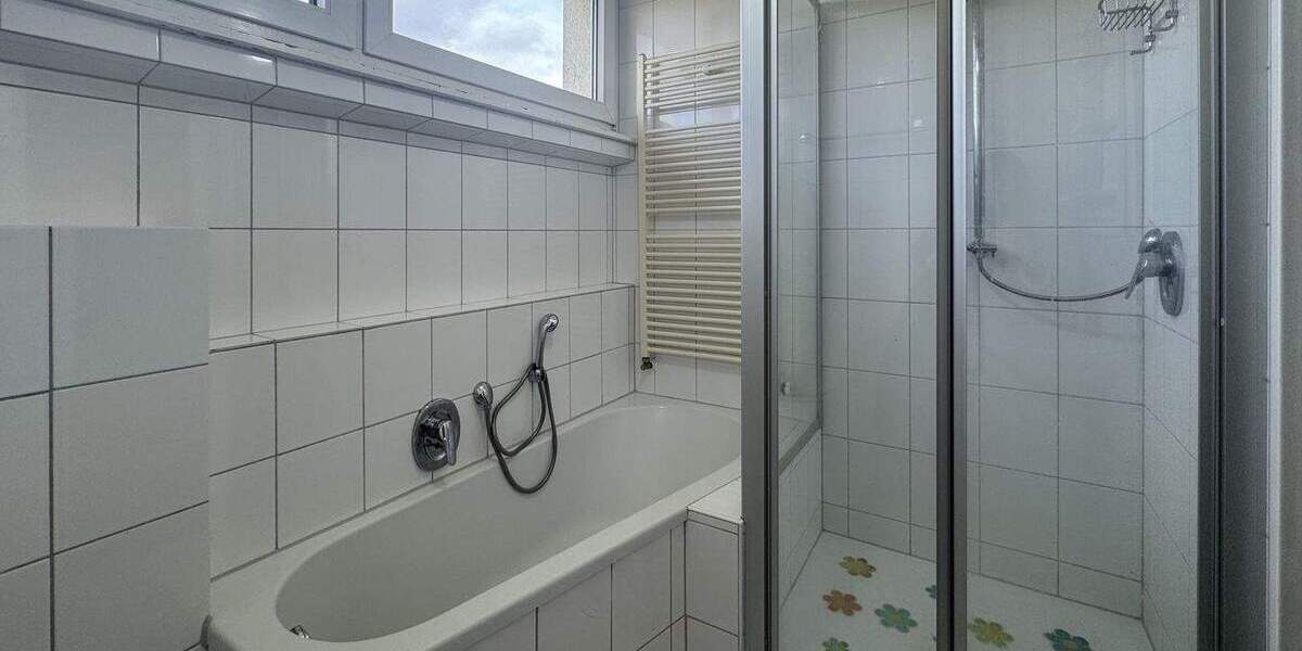 Einfamilienhaus Lohfelden Ochshausen - 7 Zimmer, 253 m&sup2;, 299.000&euro; | Angebot:25674209