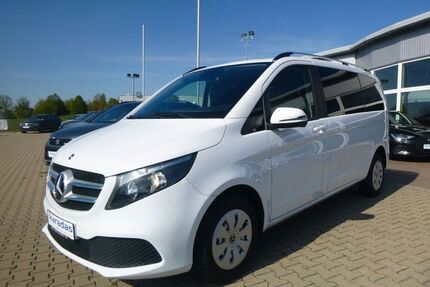 Mercedes V 220