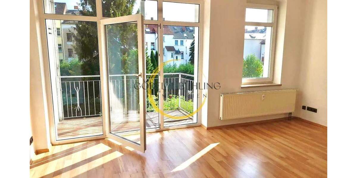 RESERVIERT - Zwei Eigentumswohnungen mit Balkonen im guten Zustand in guter Lage Geras 4 zimmer