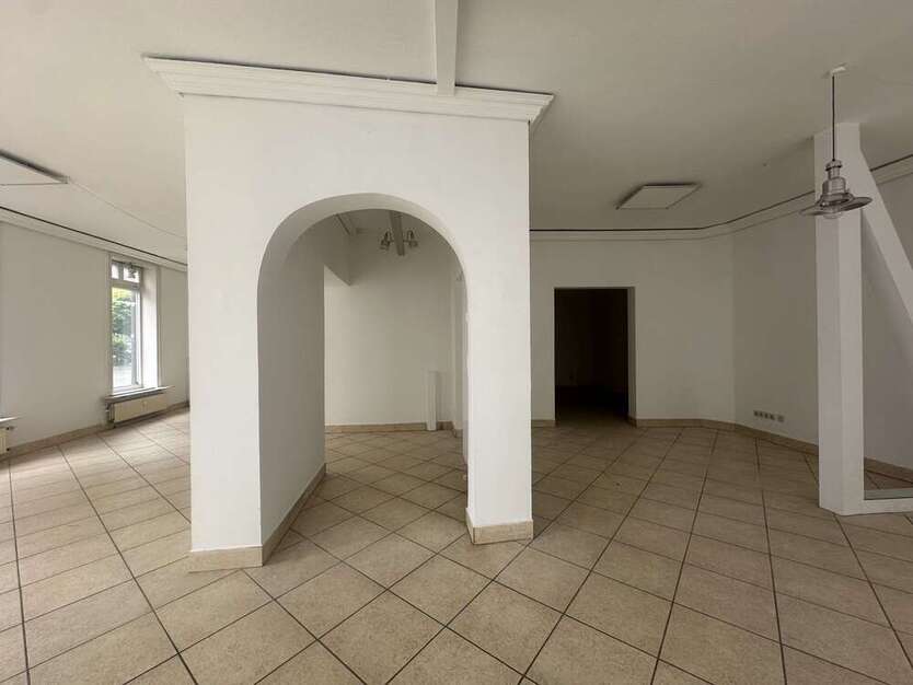 Einzelhandel in Lippstadt 990 € 90 m²