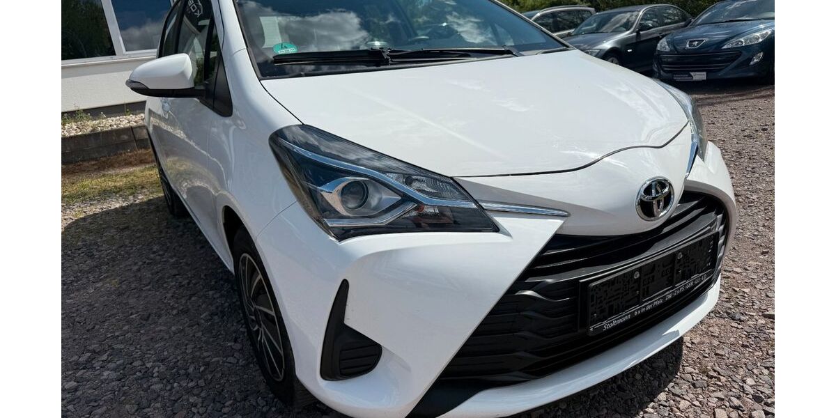 Toyota Yaris 86.000 km 8.900 &euro; edenkoben 67480
