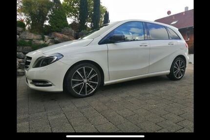 Mercedes-Benz B 180 209.000 km 6.700 € Gosheim 78559