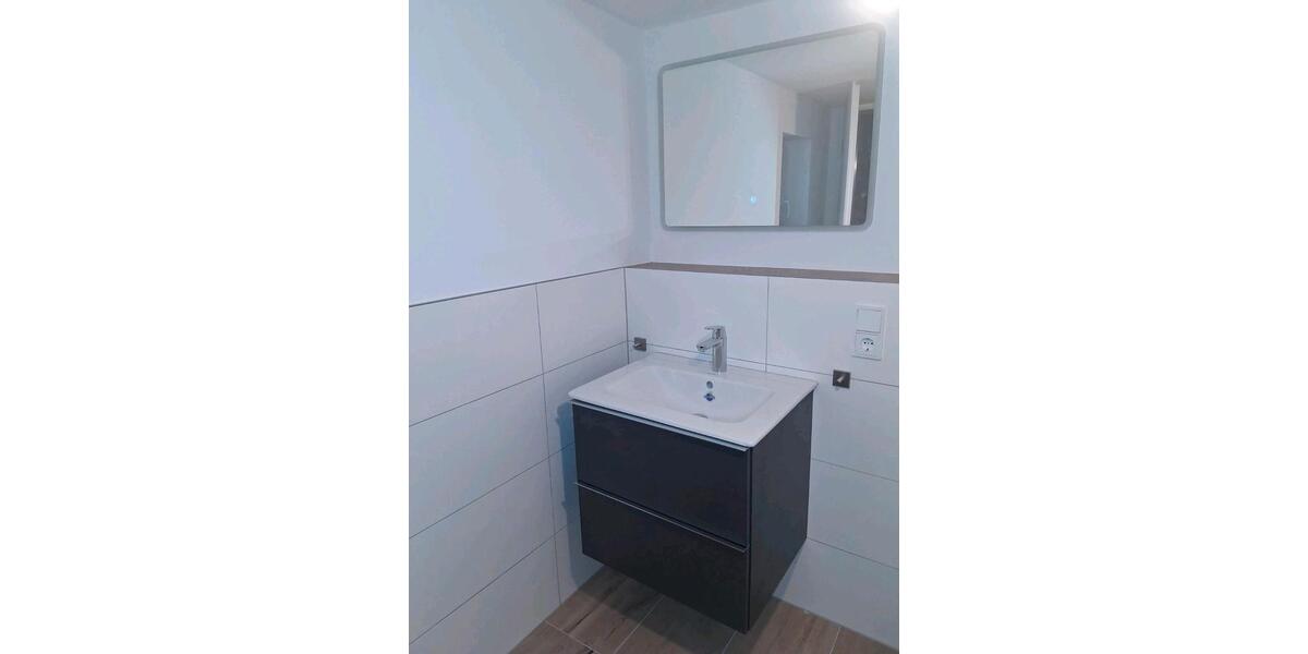 Doppelhaushälfte Rheinberg - 2 Zimmer, 120 m&sup2;, 1.660&euro; | Angebot:24802317