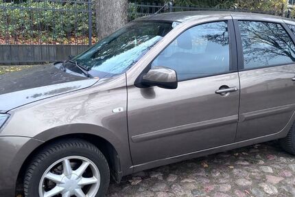 Lada Kalina 123.000 km 2.799 &euro; Petershagen 15370