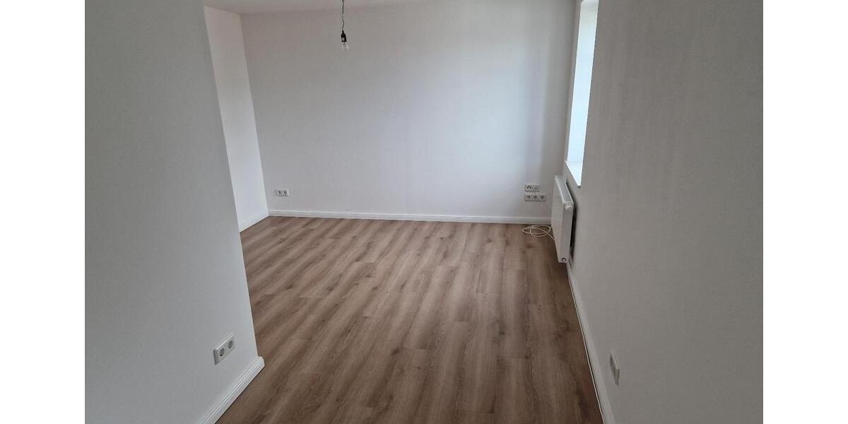 Etagenwohnung Jork - 3 Zimmer, 90 m&sup2;, 990&euro; | Angebot:25343266