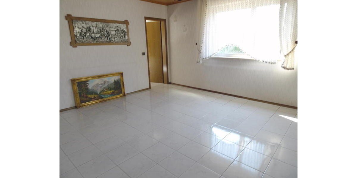 ObjNr:18697 - Gepflegtes, großes 2 Familienhaus in Rülzheim - Zweifamilienhaus Rülzheim | Angebot:21201310