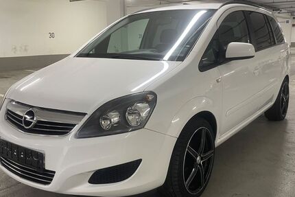 Opel Zafira 86.536 km 6.390 € München 81929