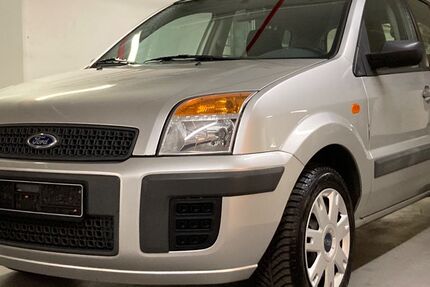 Ford Fusion 122.964 km 2.700 € Berlin 12489