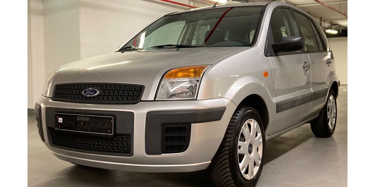 Ford Fusion 122.964 km 2.700 € Berlin 12489