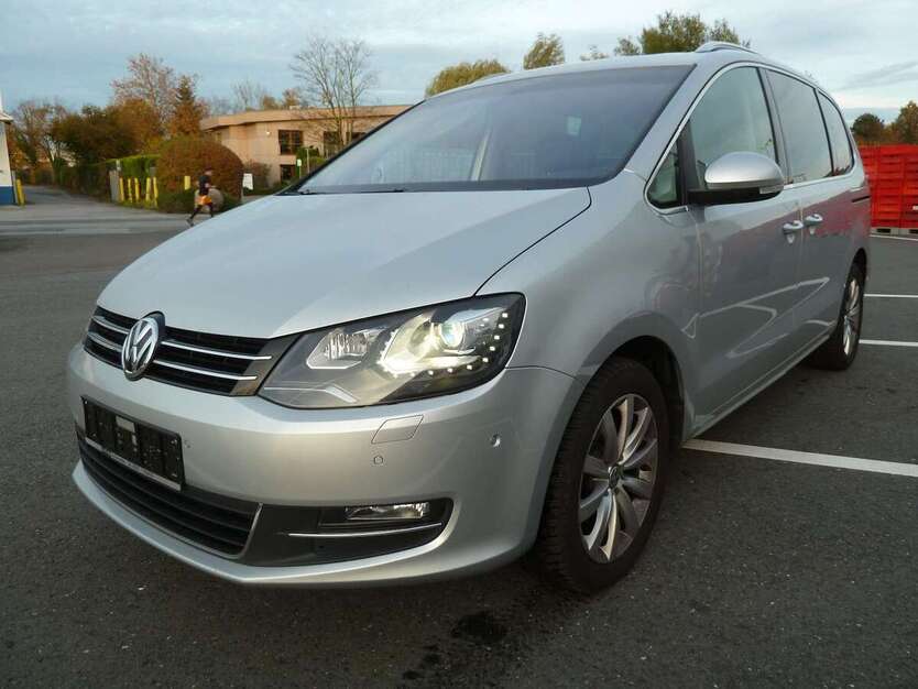 VW Sharan 175.000 km 17.900 € Duisburg 47269