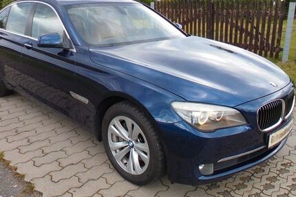 BMW 730
