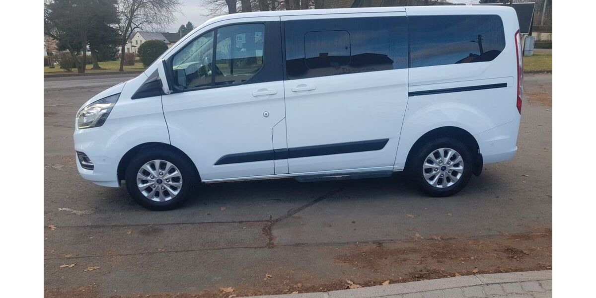 Ford Tourneo Custom 174.000 km 18.641 &euro; Tirpersdorf 08606