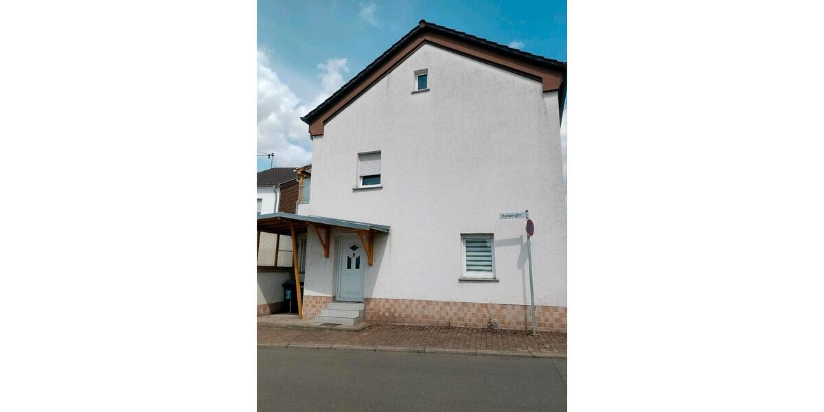 Einfamilienhaus Saarlouis - 7 Zimmer, 115 m&sup2;, 175.000&euro; | Angebot:26883403