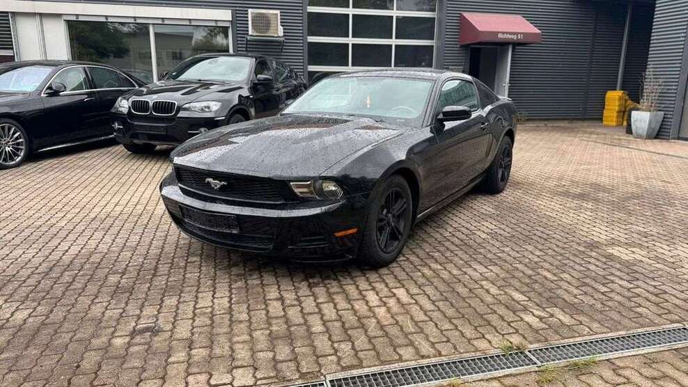 Ford Mustang 150.000 km 14.000 € Nürnberg 90439