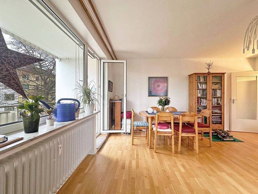 Verkauft Neustadt Lichtdurchflutete 2-Zimmer-Wohnung mit großzügiger Loggia