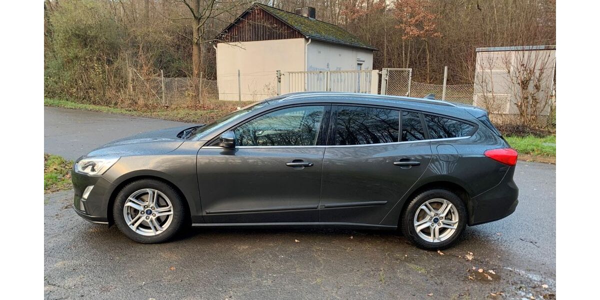 Ford Focus 100.000 km 9.950 &euro; Sinzig 53489