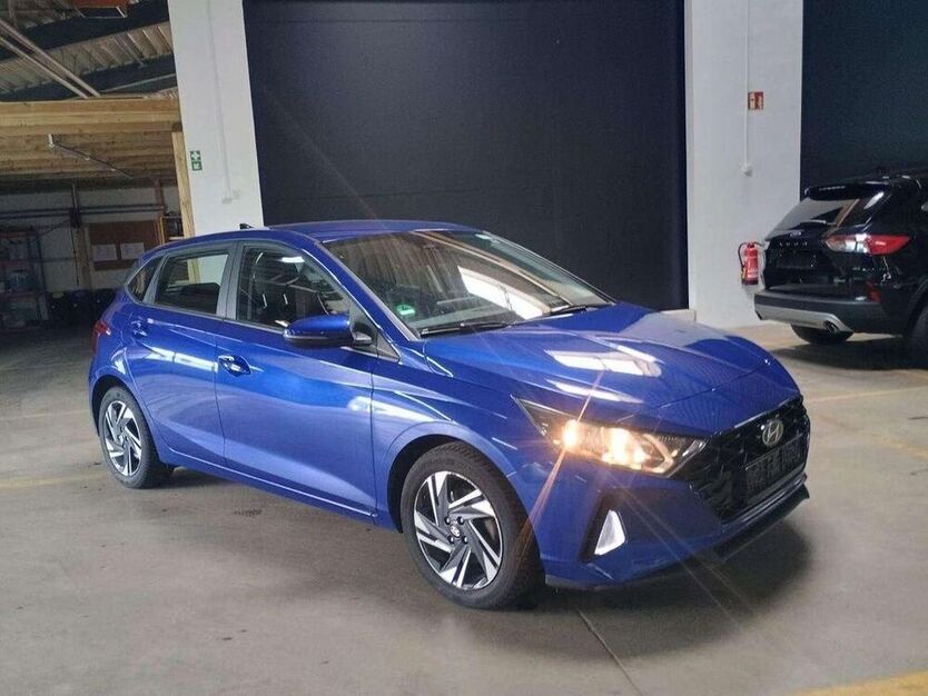 i20