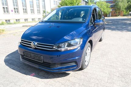 VW Touran 22.186 km 31.999 &euro; Berlin-Spandau 13585