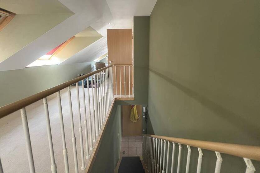 Raus aus dem Trubel :) Große 2½ R.-Maisonette mit Balkon & Garten-Mitbenutzung in Stadtwald