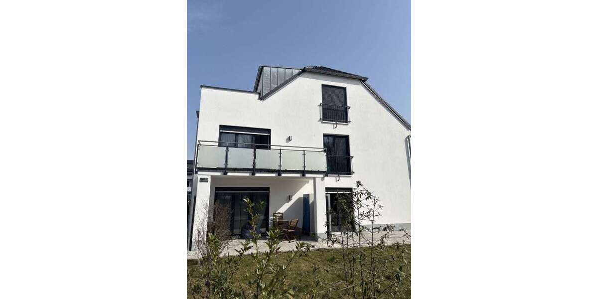 Etagenwohnung Ingolstadt Südost - 3 Zimmer, 82 m&sup2;, 1.070&euro; | Angebot:27137504