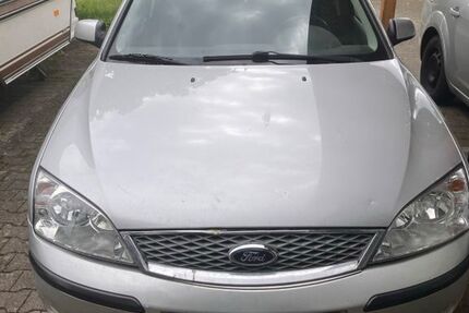Ford Mondeo 201.000 km 700 &euro; Kirchanschöring 83417