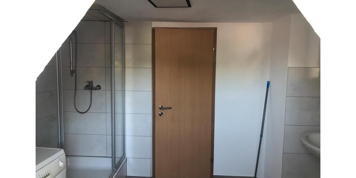 Dachgeschoßwohnung Rodenbach - 2 Zimmer, 50 m&sup2;, 600&euro; | Angebot:24646357