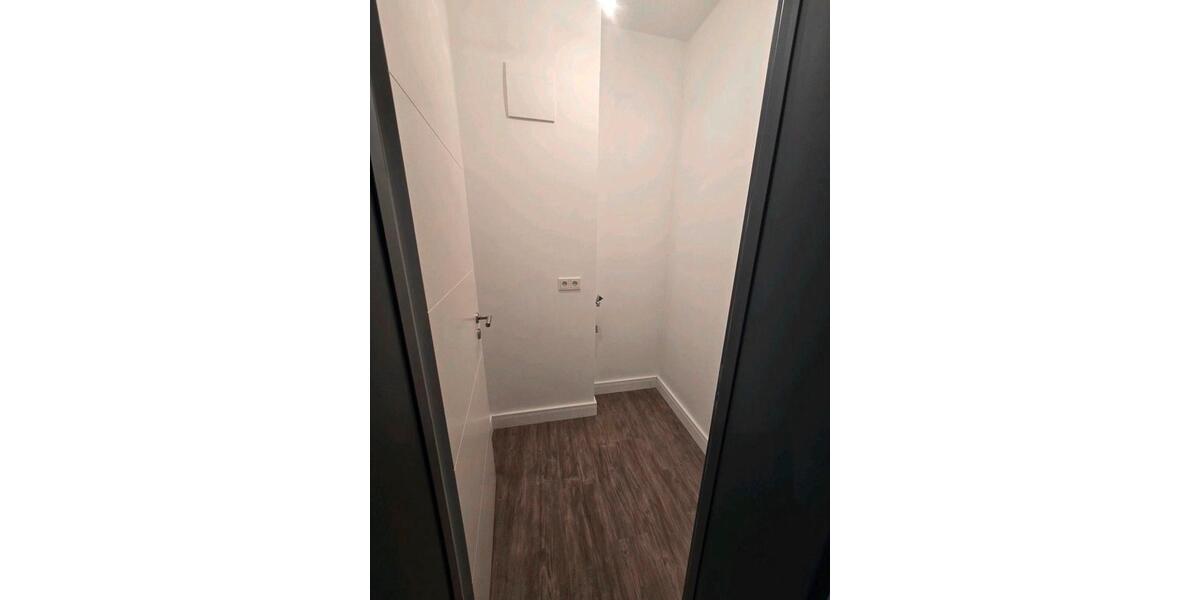 Einfamilienhaus Burg - 2 Zimmer, 77 m&sup2;, 700&euro; | Angebot:25721882