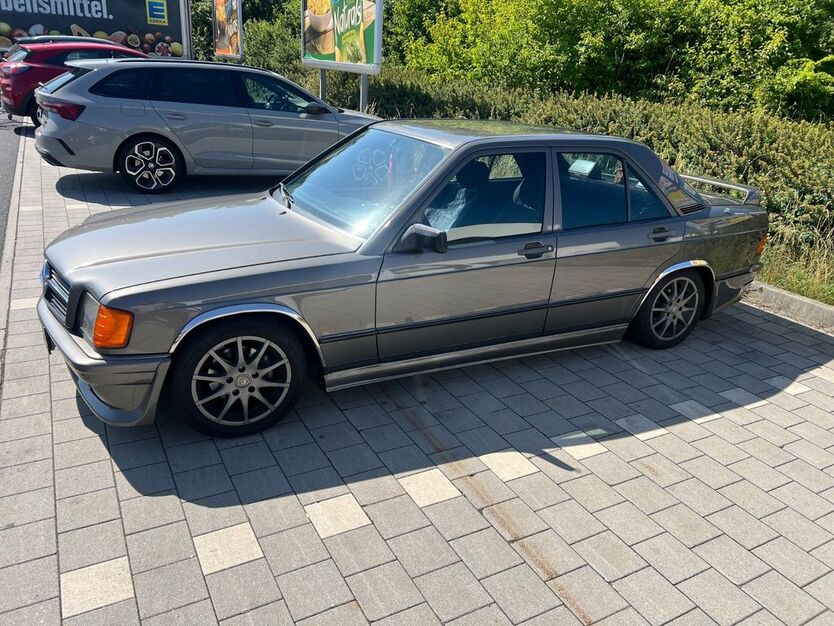 Mercedes-Benz 190 222.250 km 7.999 € Poppenricht 92284