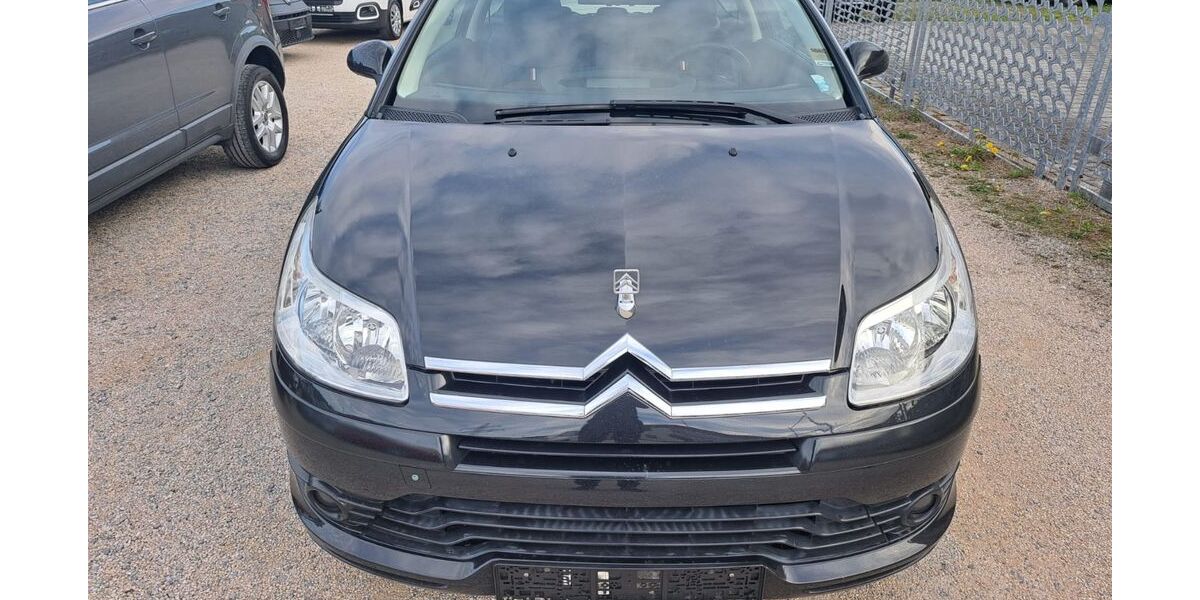 Citroen C4 141.000 km 1.390 &euro; Perl 66706