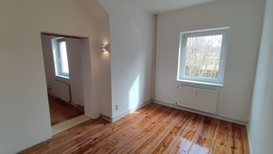 Hochparterre Storkow (Mark) - 4 Zimmer, 130 m&sup2;, 1.400&euro; | Angebot:25390699