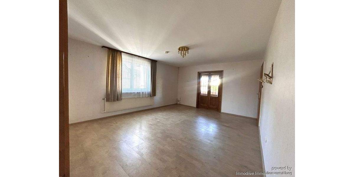 Etagenwohnung Laichingen-Feldstetten Feldstetten - 9 Zimmer, 168 m&sup2;, 249.000&euro; | Angebot:25213904