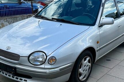 Toyota Corolla 77.000 km 3.750 € Hamburg 20097