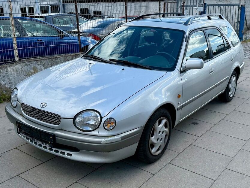 Toyota Corolla 77.000 km 3.750 € Hamburg 20097