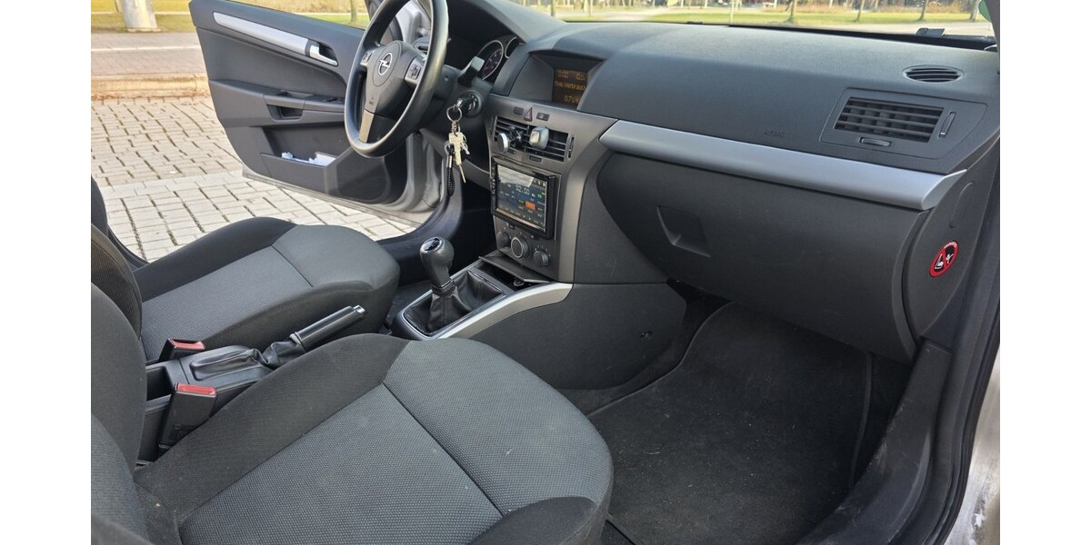 Opel Astra H 190.582 km 1.499 &euro; Papenburg 26871