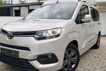 Toyota Proace City 24.306 km 24.999 &euro; Detmold 32760